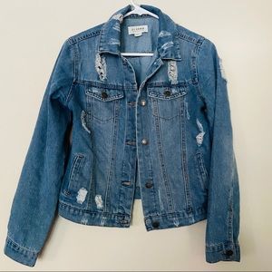 ⭐️Cisono distressed jean jacket size small